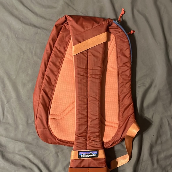 Patagonia Orange Ultralight Sling bag - Picture 2 of 4